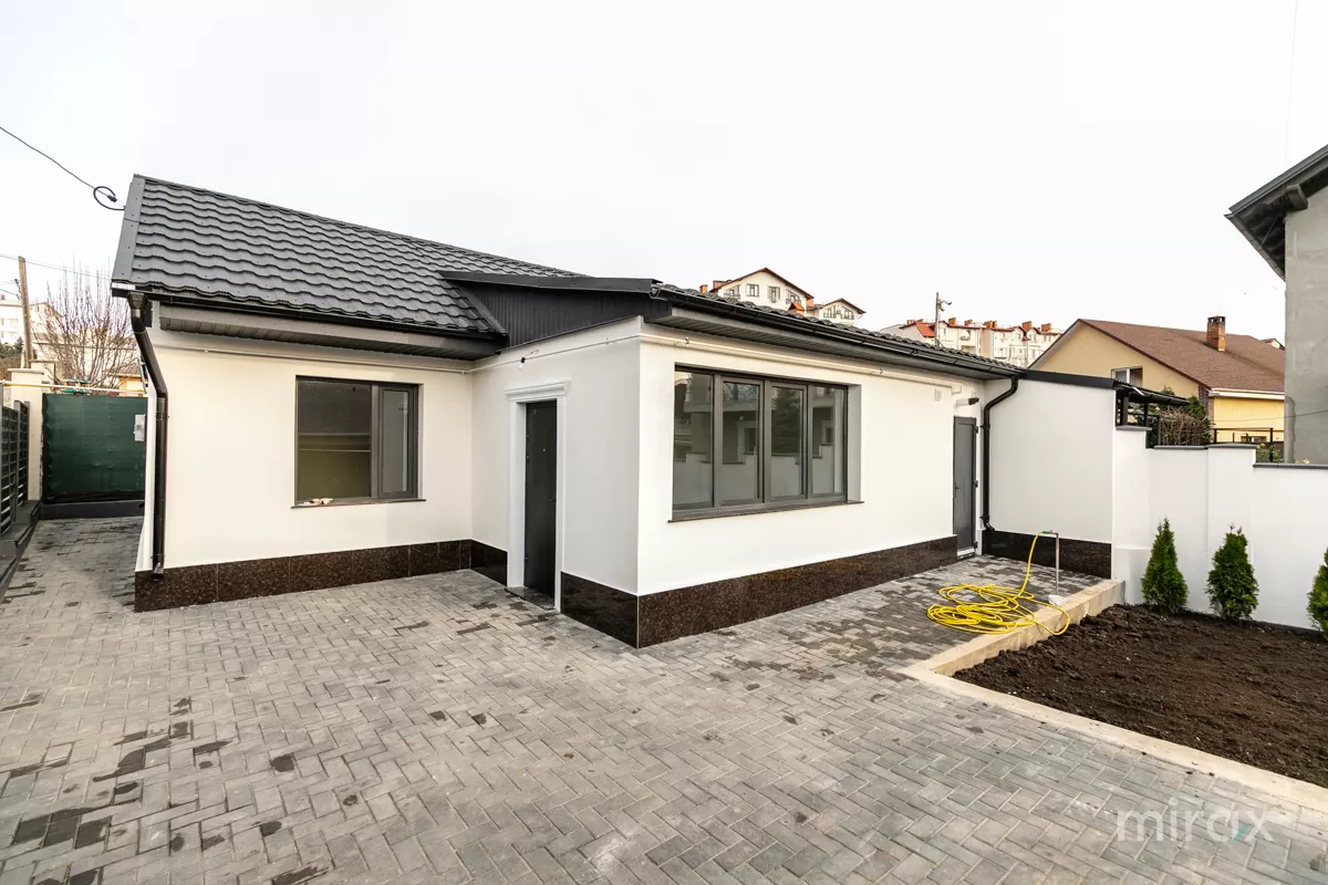 str. Lev Tolstoi, Ialoveni