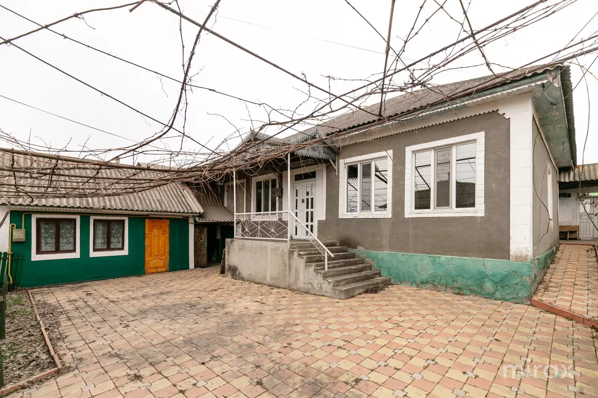 s. Răzeni, Ialoveni, mun. Chișinău