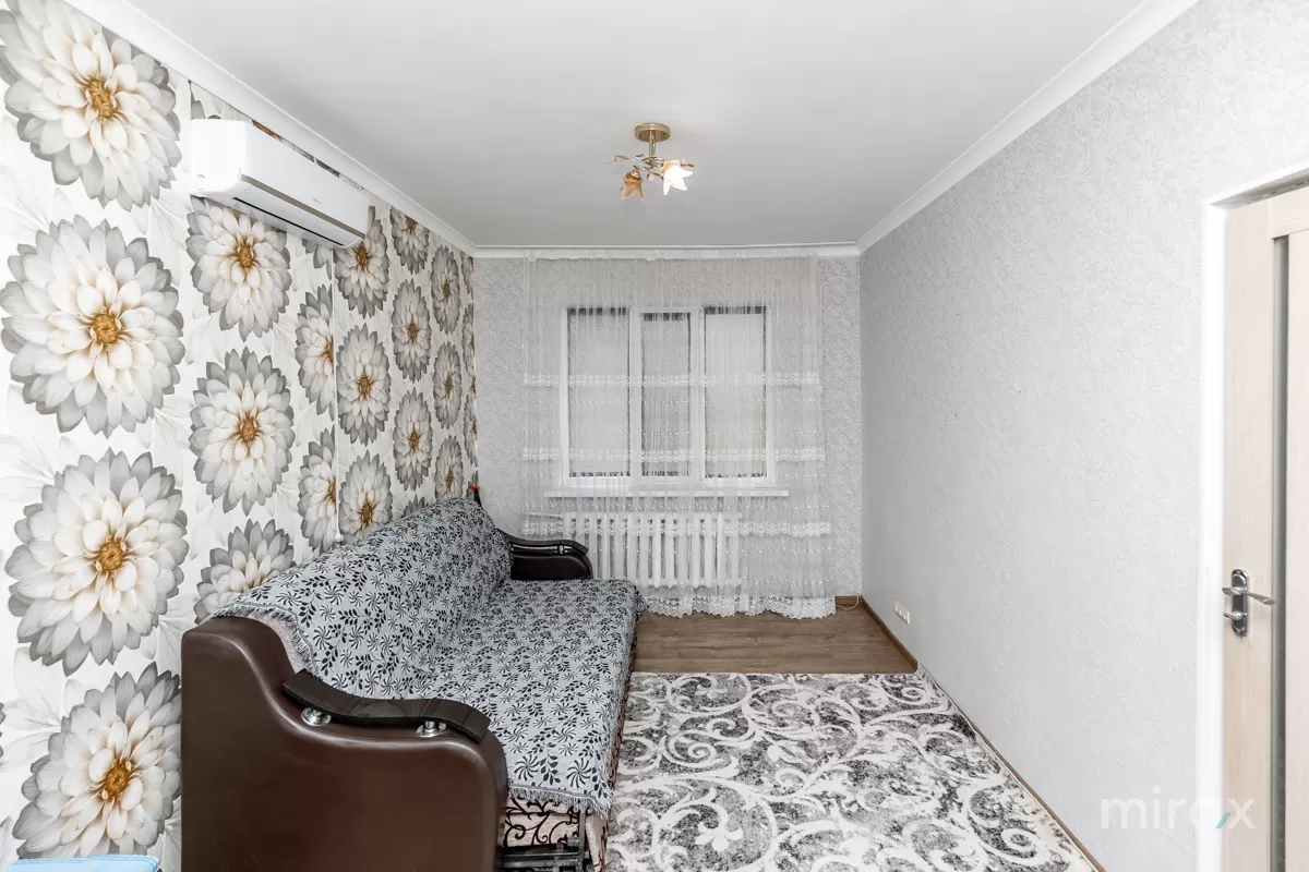 str. Grenoble, Botanica, Chișinău