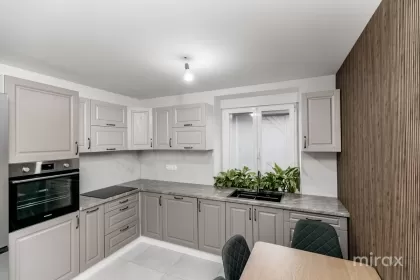 с. Пэнешeшть, Стрэшэны изображение 239785