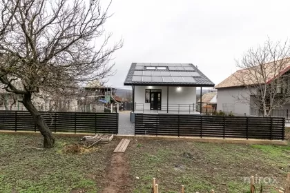 с. Пэнешeшть, Стрэшэны изображение 239780