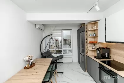 бул. Мирча чел Бэтрын, Чоканы изображение 238461