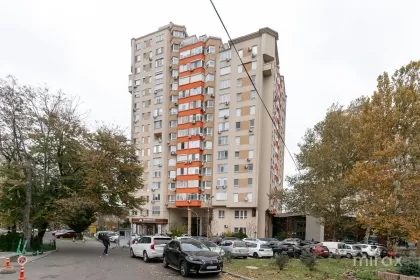 bd. Decebal, Botanica, Chișinău image 194219