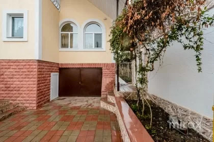 IP Apicultorul, Trușeni, mun. Chișinău image 215575