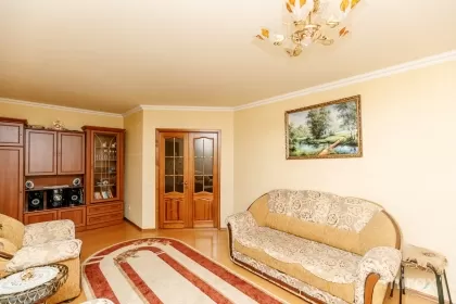 бул. Мирча чел Бэтрын, Чоканы изображение 235305