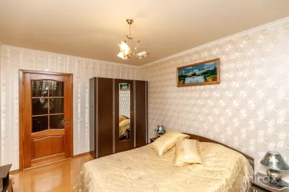 бул. Мирча чел Бэтрын, Чоканы изображение 235308