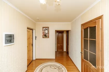 бул. Мирча чел Бэтрын, Чоканы изображение 235309