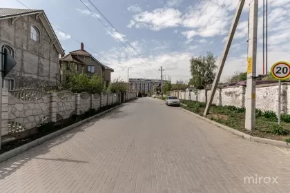 str. Plopilor, Durlești, Chișinău image 218351