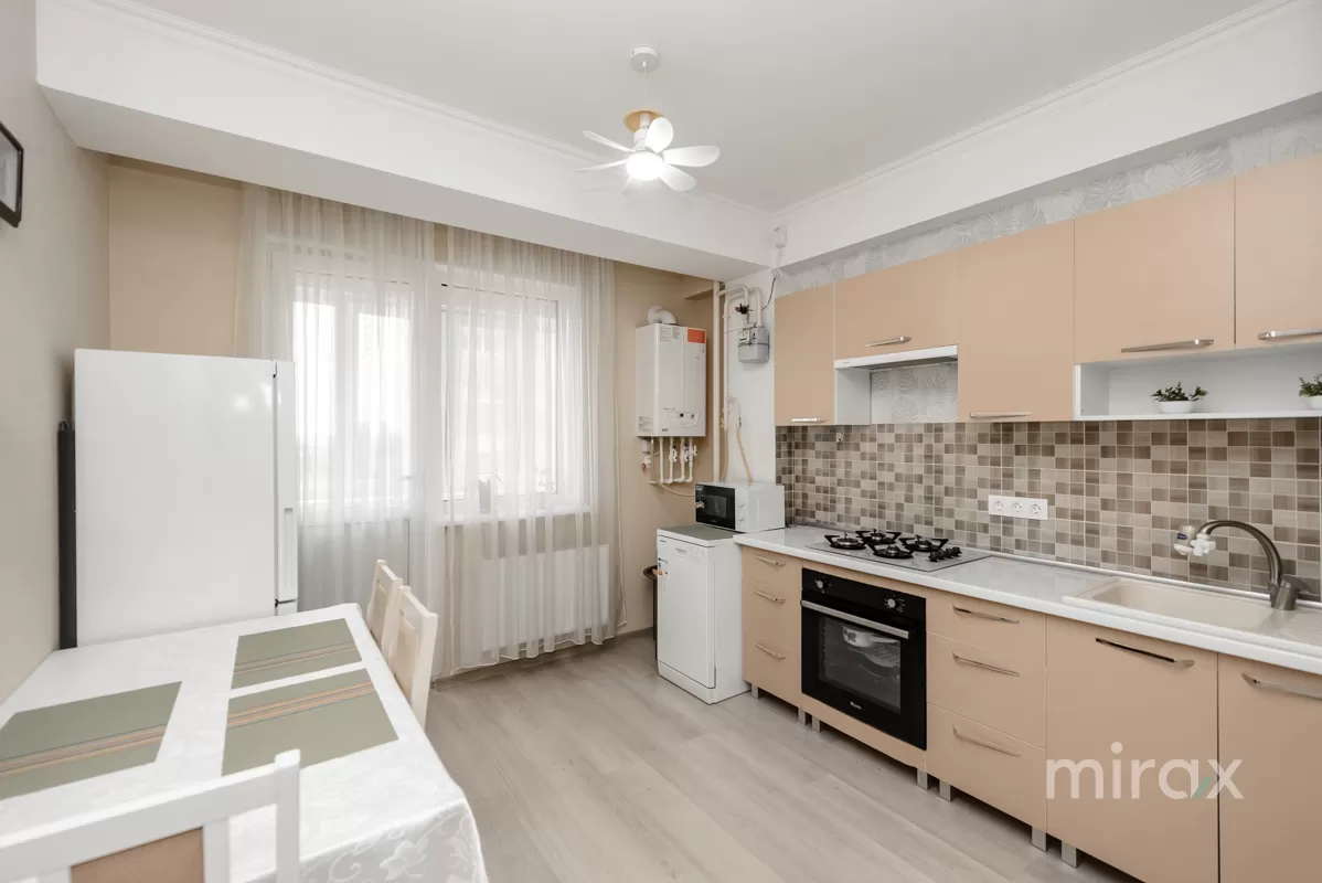 str. Paris, Buiucani, mun. Chișinău