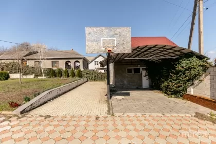 str. Sf. Mihail, Străisteni, mun. Chișinău image 216050