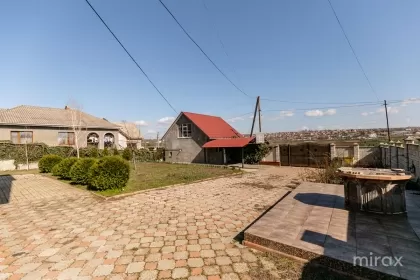str. Sf. Mihail, Străisteni, mun. Chișinău image 216042