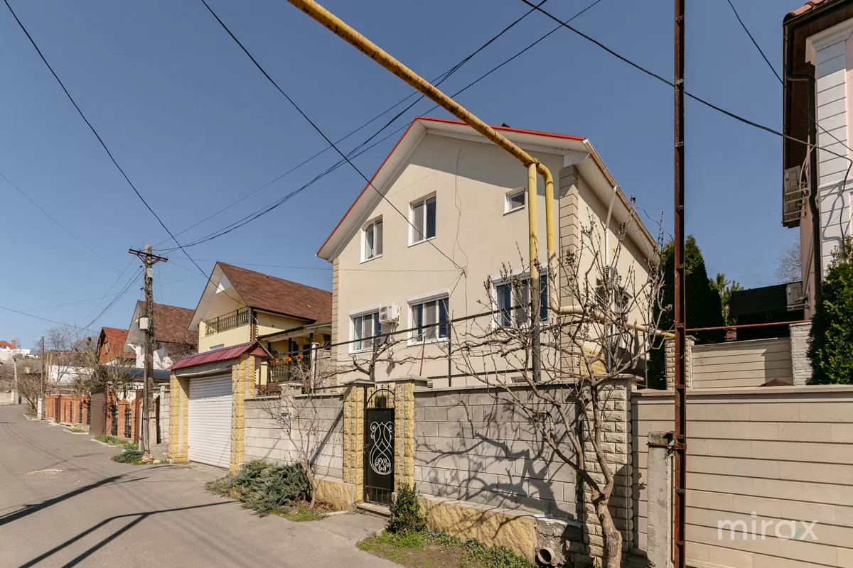 str. Europa, Codru, mun. Chișinău