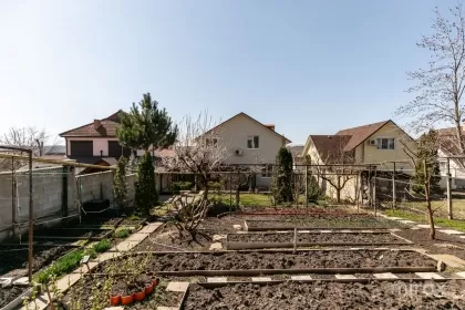 str. Europa, Codru, mun. Chișinău image 213280