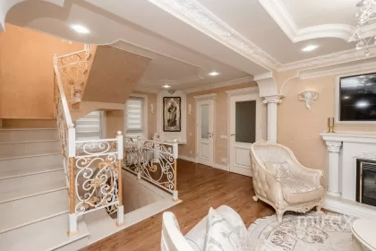 s. Gălești, Strășeni, mun. Chișinău image 213325
